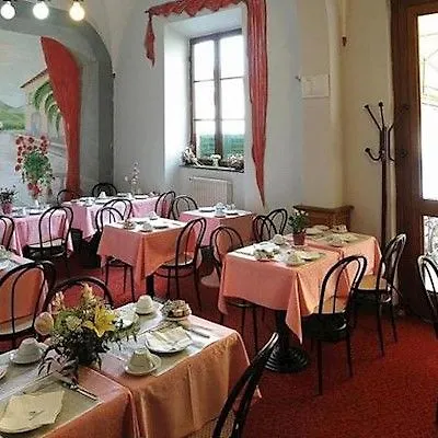 Hotel Villa Kinzica بيزا 3*,